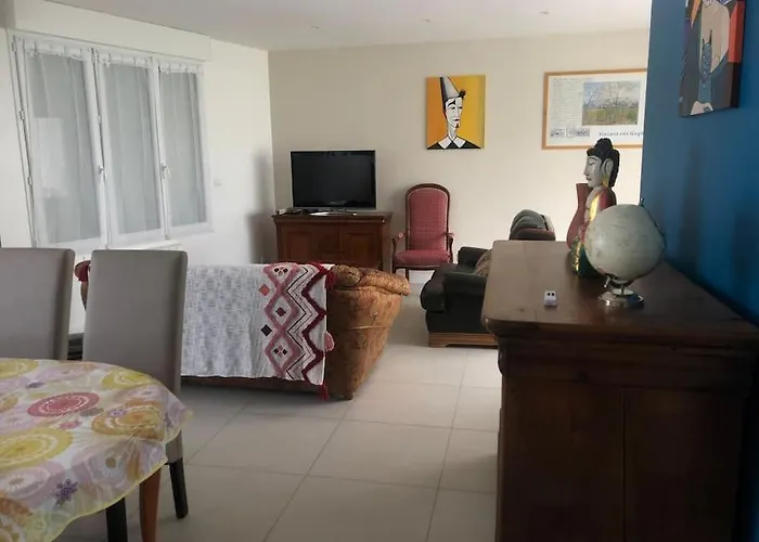 Maison-gite Chez Roland * Distré